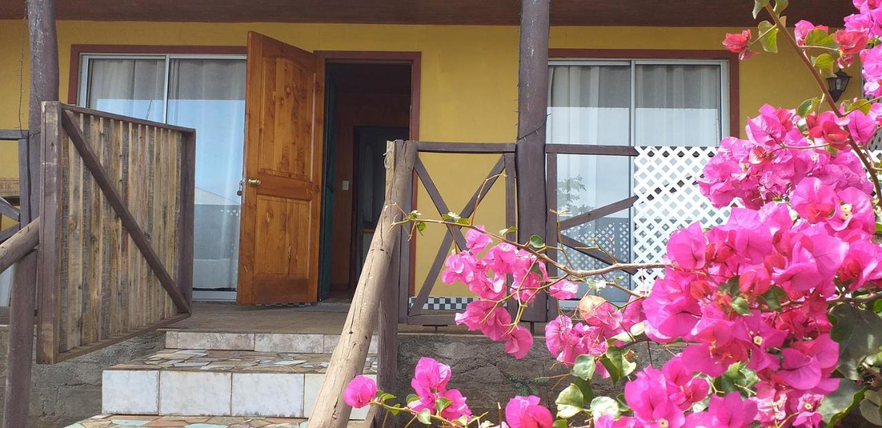 Cabanas Te Pito Kura Hanga Roa Esterno foto