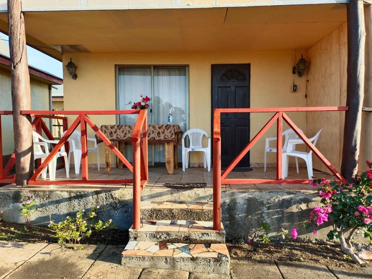 Cabanas Te Pito Kura Hanga Roa Esterno foto